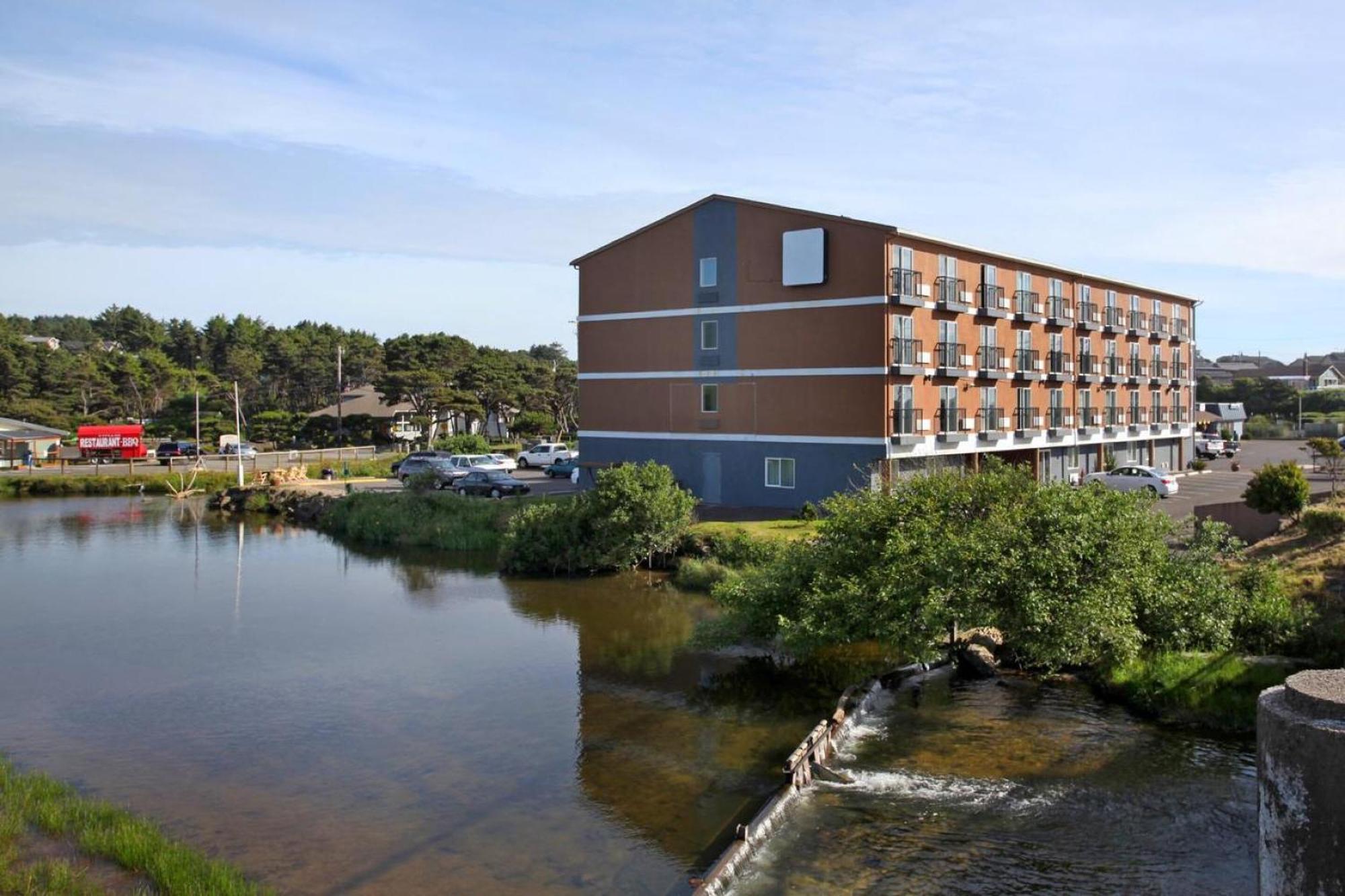 Inn At Lincoln City By Oyo Экстерьер фото